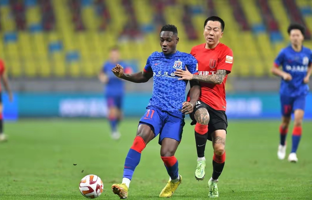 九游娱乐登录-赛前上海申花备战中超，远射贴柱细节曝光，媒体盛赞，训练强度明显提升的简单介绍