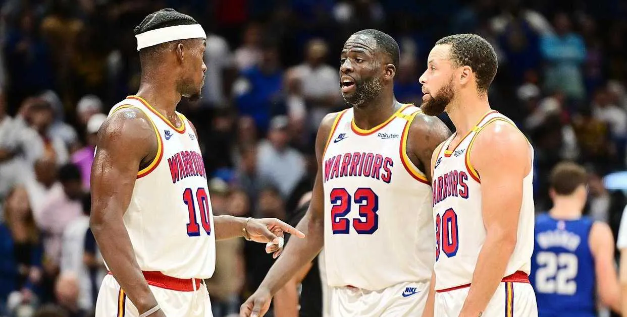 九游娱乐网站-阿斯顿维拉10号球员