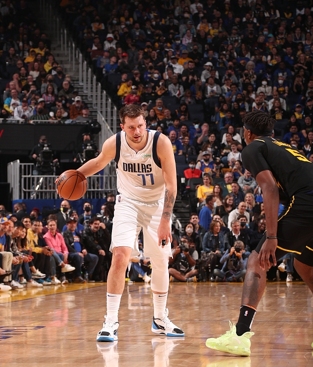 九游娱乐网站-金州勇士队夺冠球迷感人发言全文英文